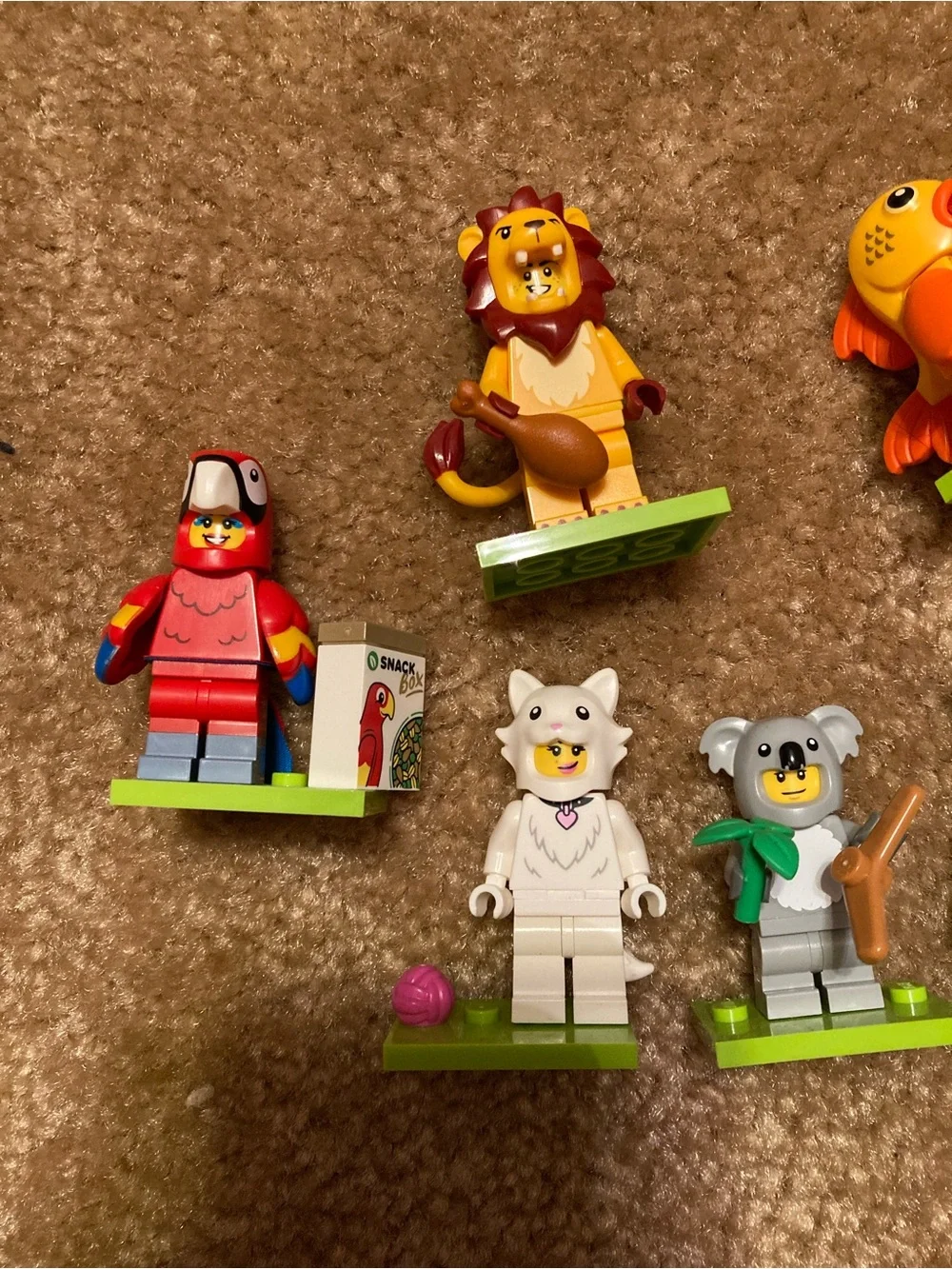 LEGO series 28 mini figures FULL SET